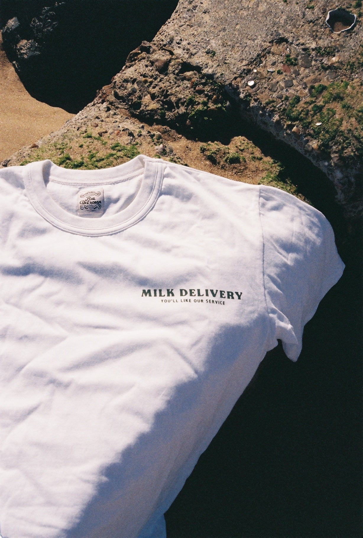 Heavy Tee - Milk Delivery - White