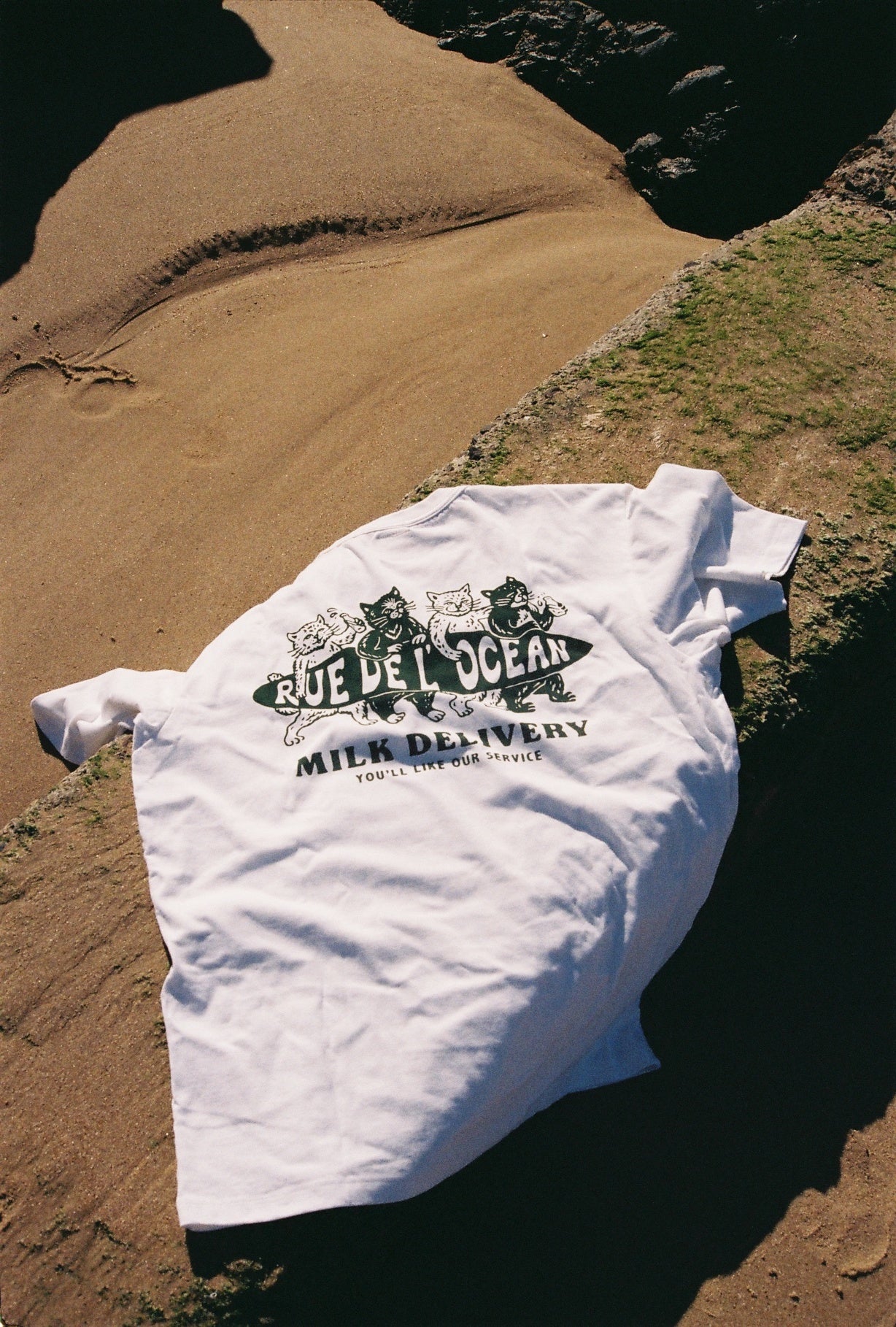 Heavy Tee - Milk Delivery - White