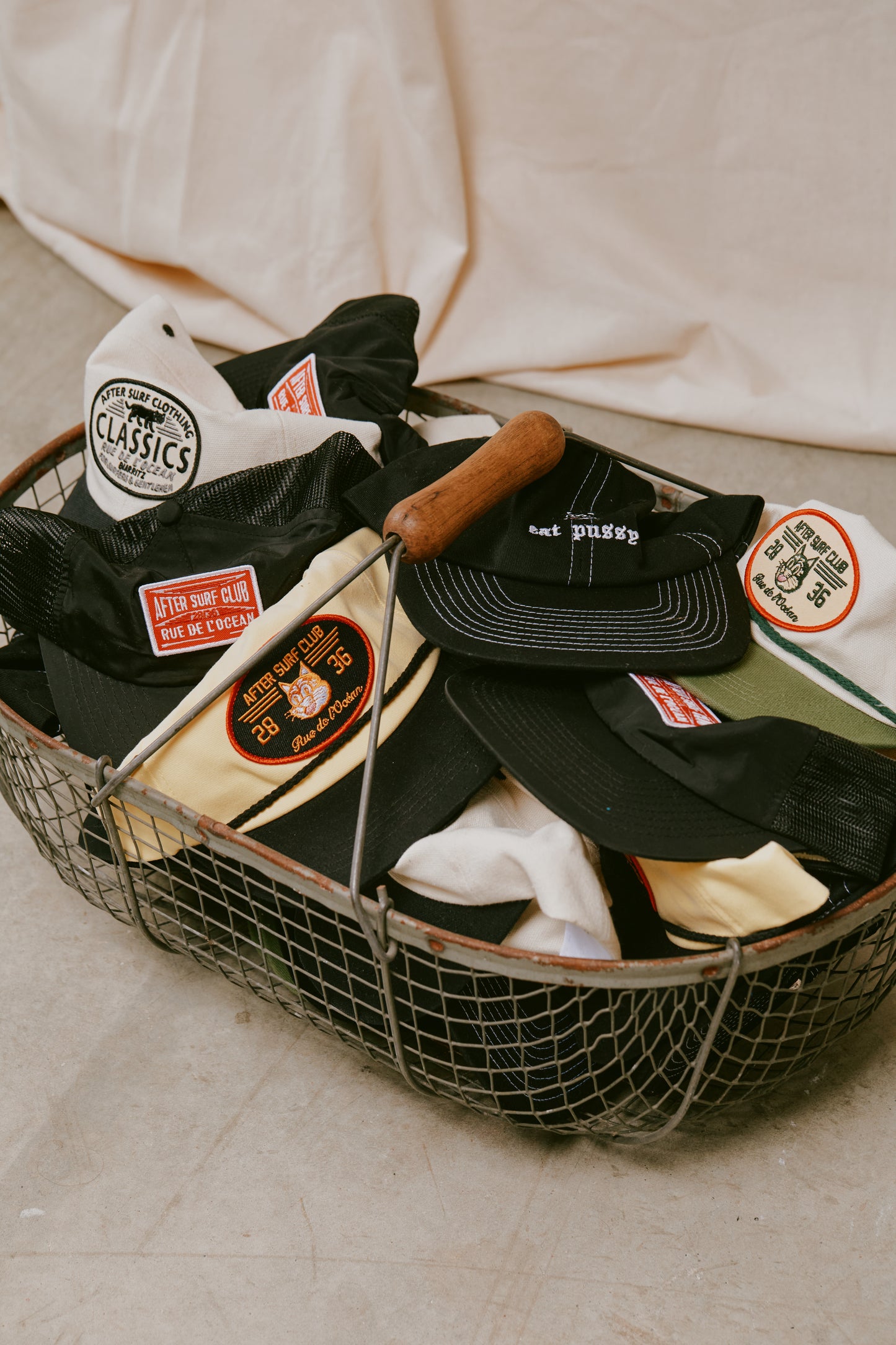 Baseball Cap - Classics - Off White & Black